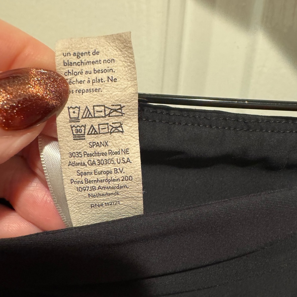 SPANX Classic Black Shorts Size 2X - Picture 7 of 12